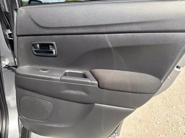 2026 Mitsubishi Outlander - $20,400