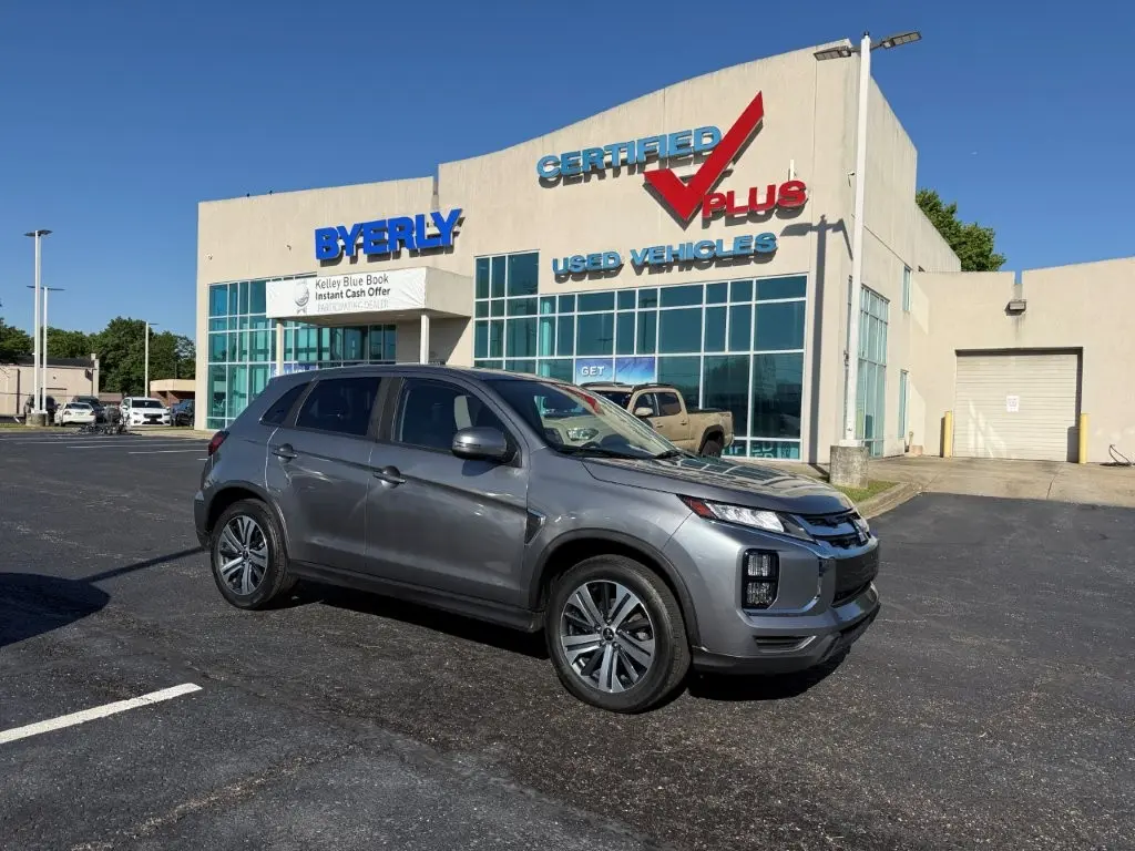 2021 Mitsubishi Outlander - $15,000
