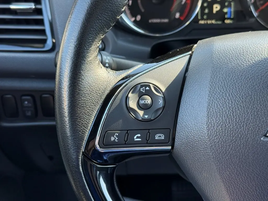 2021 Mitsubishi Outlander - $15,000