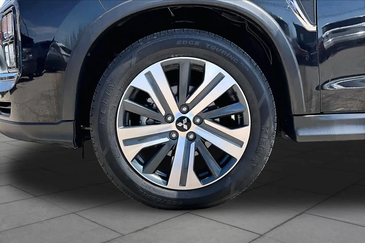 2024 Mitsubishi Outlander - $15,971