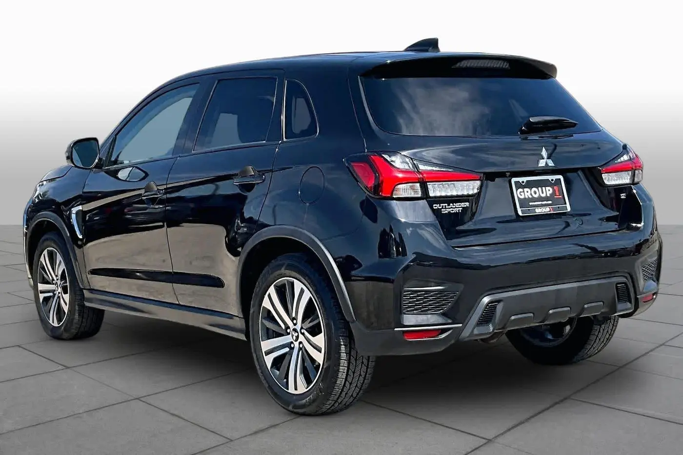 2024 Mitsubishi Outlander - $15,971