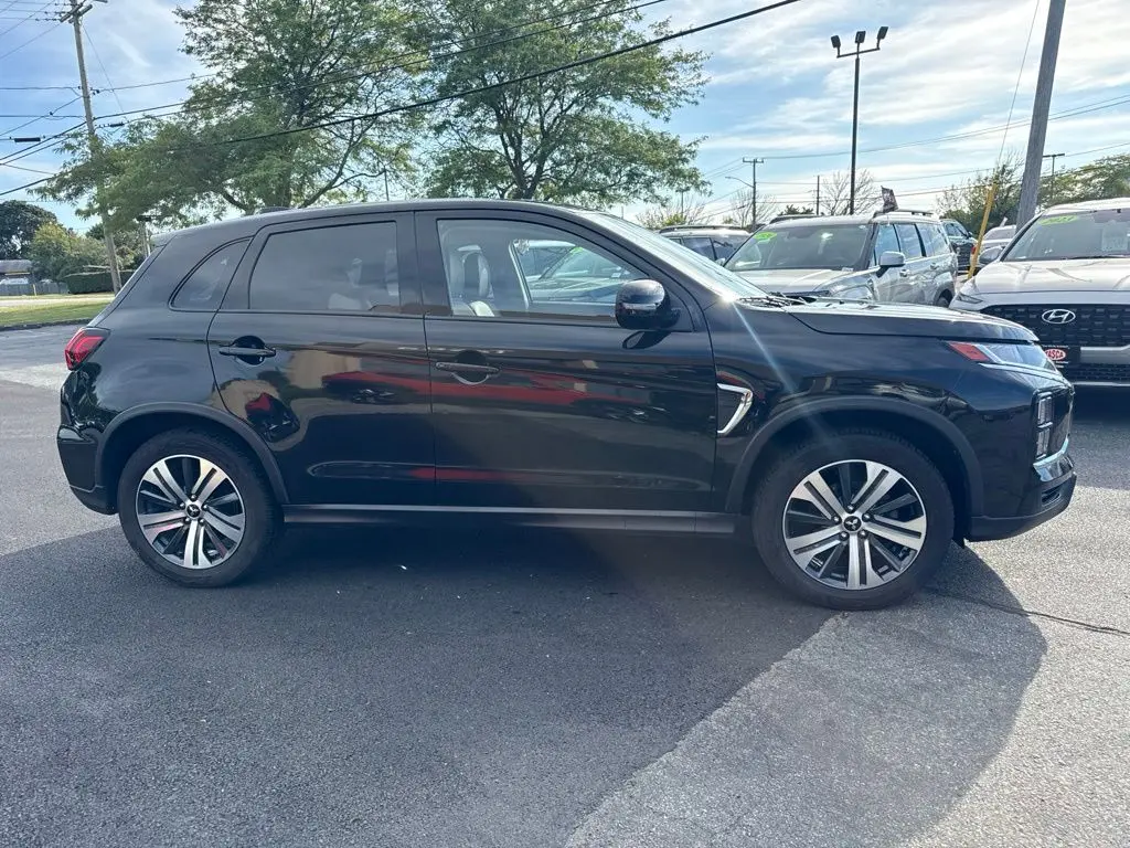 2024 Mitsubishi Outlander - $18,900