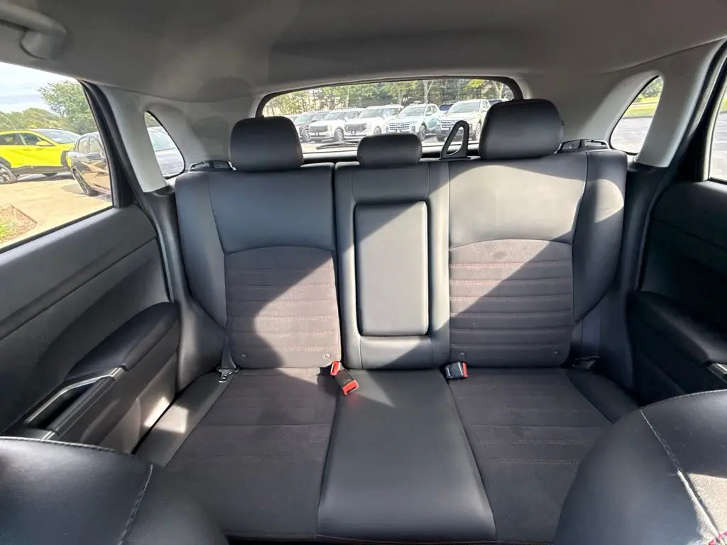 2024 Mitsubishi Outlander - $18,900