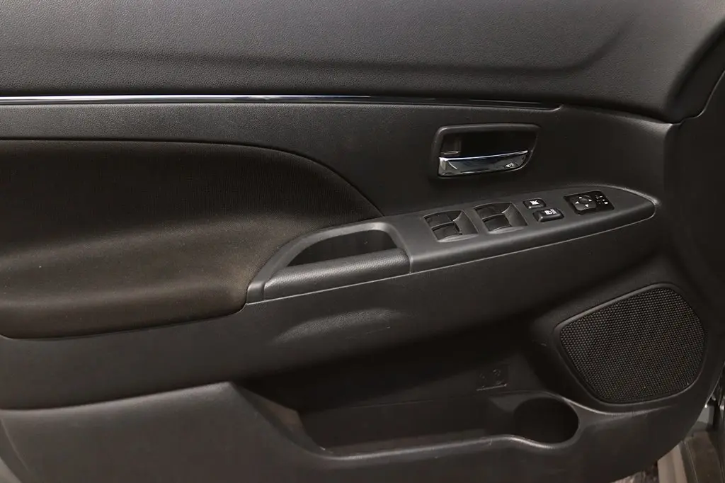 2025 Mitsubishi Outlander - $21,487