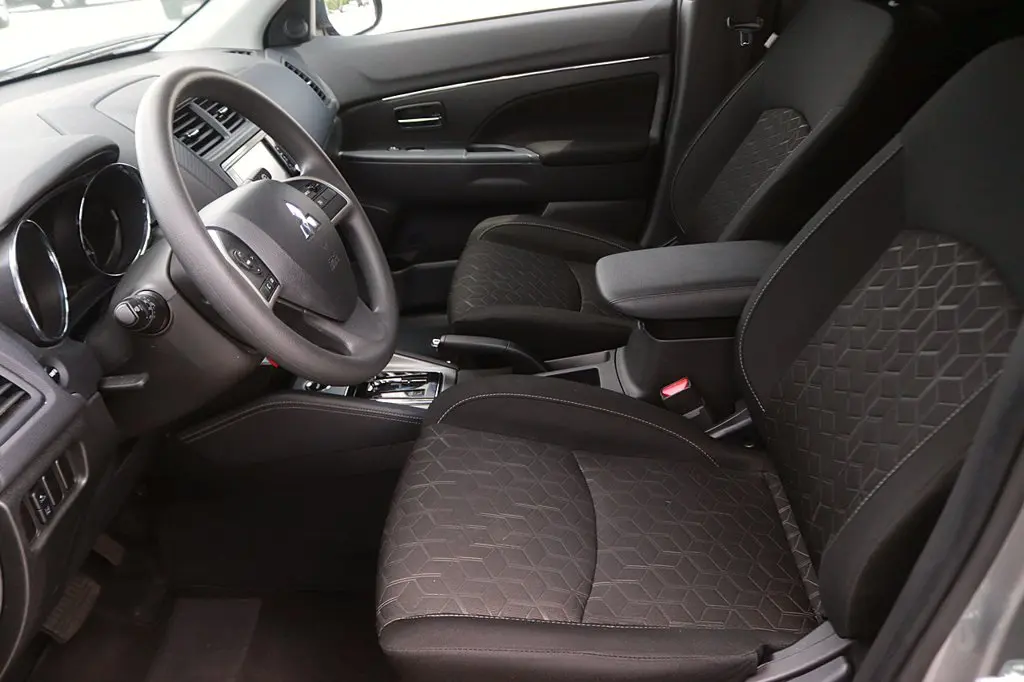 2025 Mitsubishi Outlander - $21,487