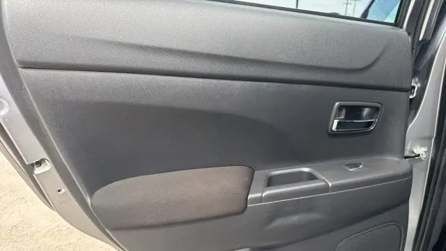 2024 Mitsubishi Outlander Sport S