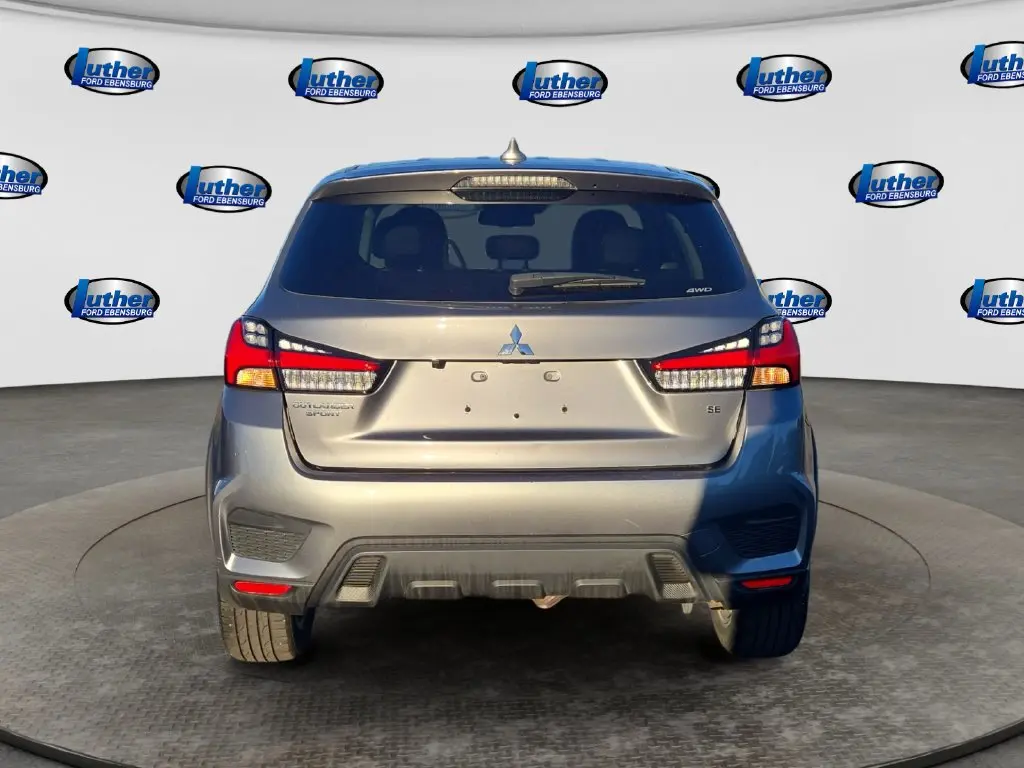 2025 Mitsubishi Outlander