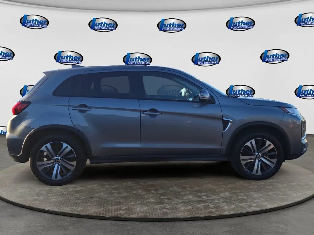 2025 Mitsubishi Outlander