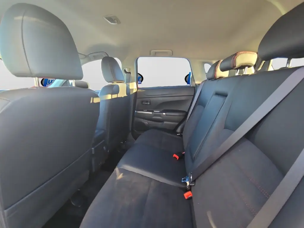 2025 Mitsubishi Outlander