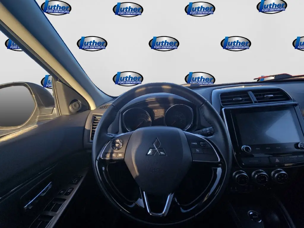 2025 Mitsubishi Outlander