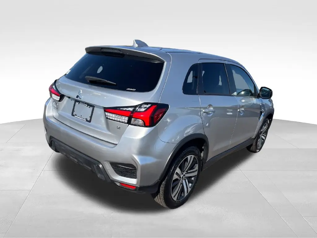 2025 Mitsubishi Outlander - $20,975