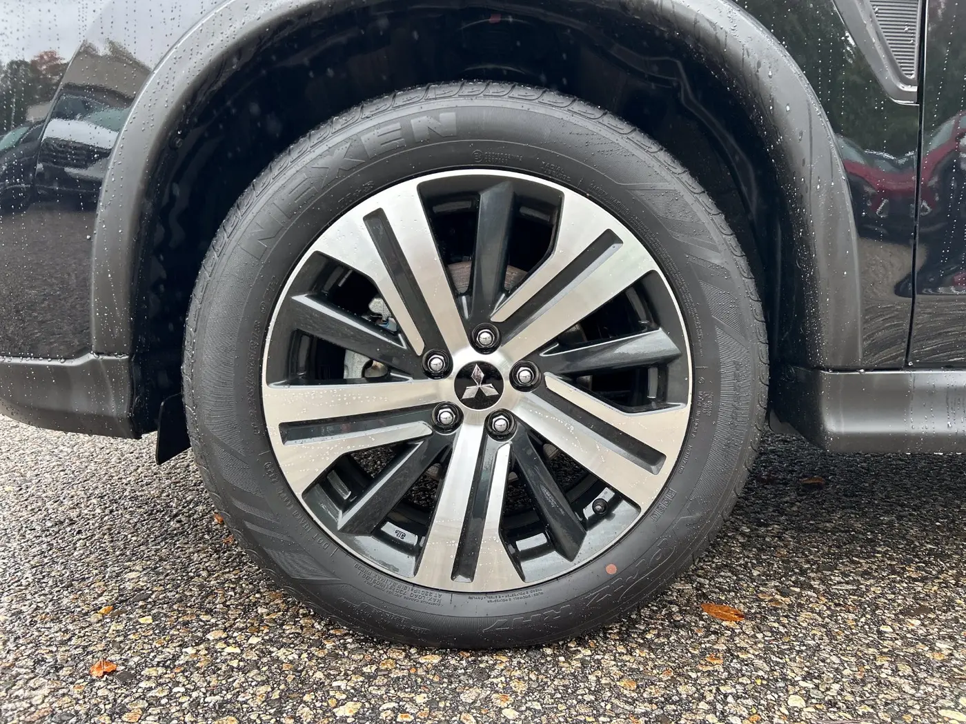 2026 Mitsubishi Outlander - $22,990