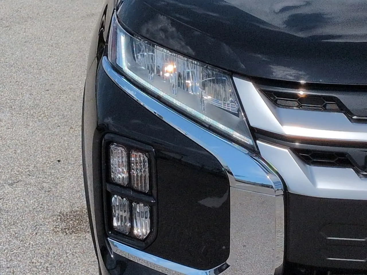 2026 Mitsubishi Outlander - $30,941