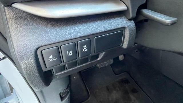 2024 Mitsubishi Eclipse Cross LE