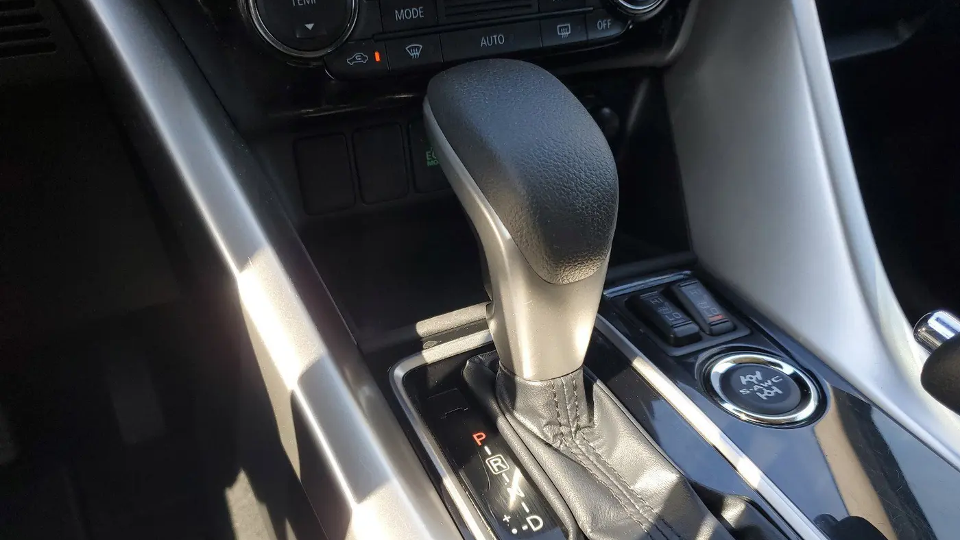 2024 Mitsubishi Eclipse Cross LE