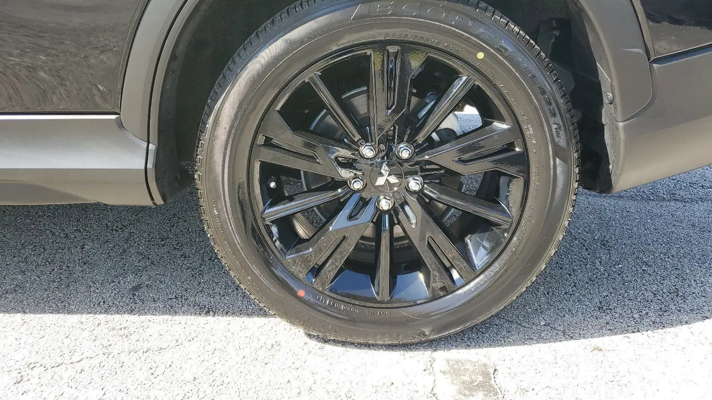 2024 Mitsubishi Eclipse Cross LE