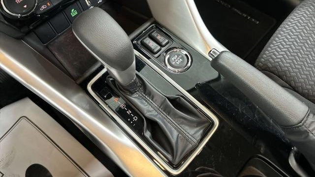 2024 Mitsubishi Eclipse Cross LE
