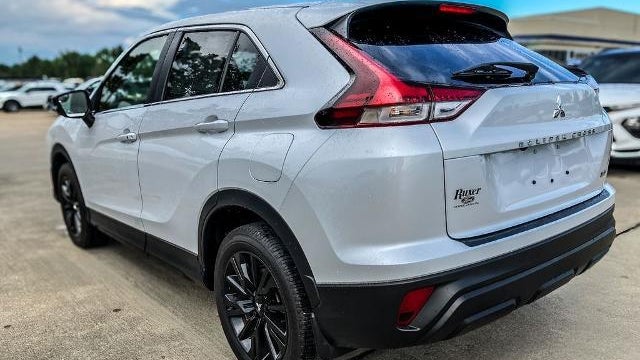 2025 Mitsubishi Eclipse Cross LE