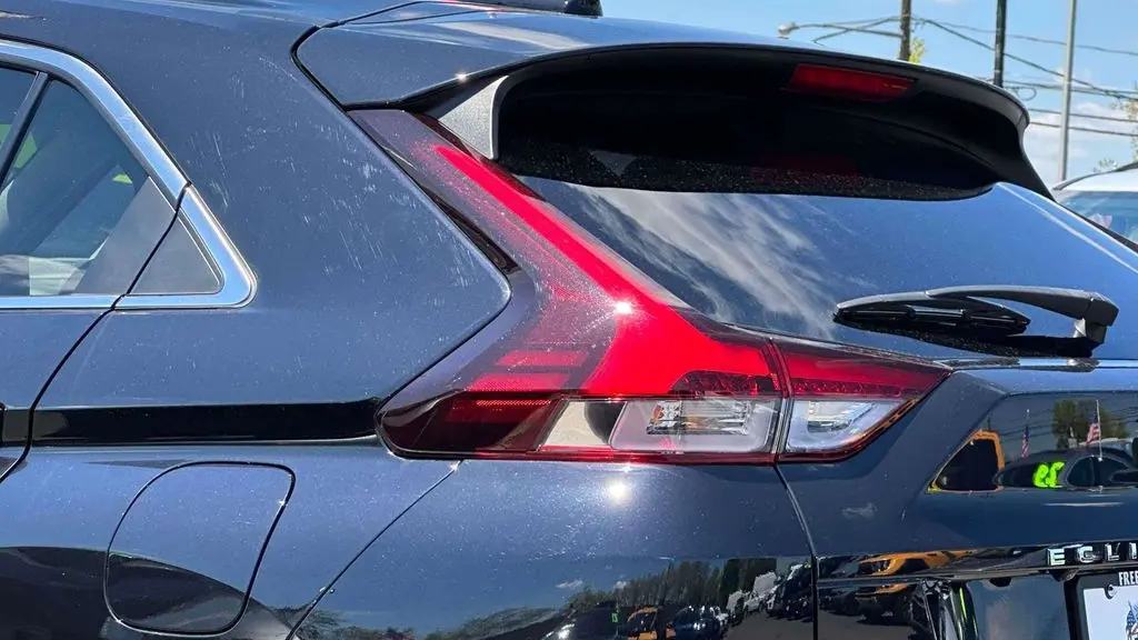 2023 Mitsubishi Eclipse Cross LE