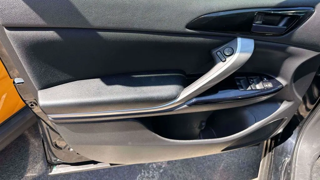 2023 Mitsubishi Eclipse Cross LE