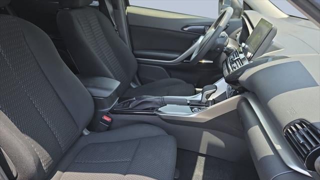 2024 Mitsubishi Eclipse Cross LE