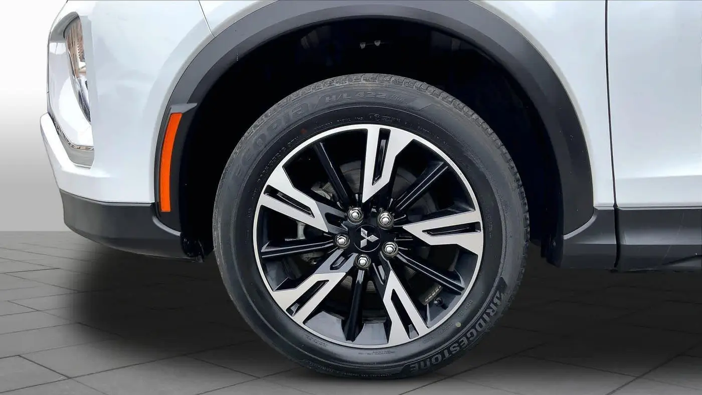 2024 Mitsubishi Eclipse Cross SE