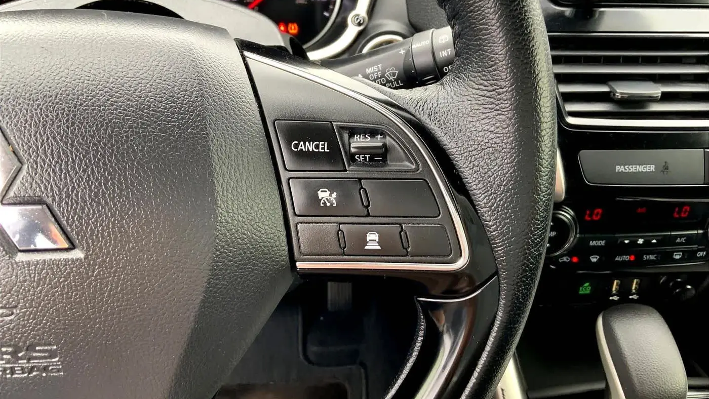 2024 Mitsubishi Eclipse Cross SE
