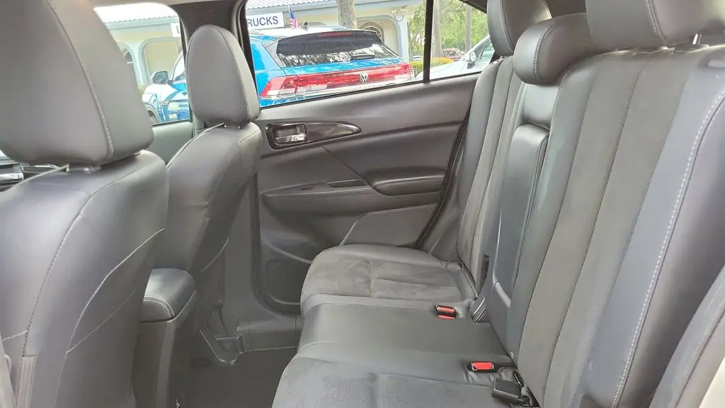 2023 Mitsubishi Eclipse Cross SE