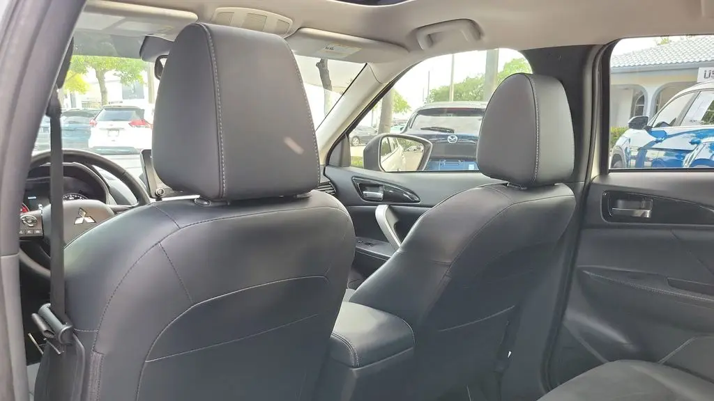 2023 Mitsubishi Eclipse Cross SE