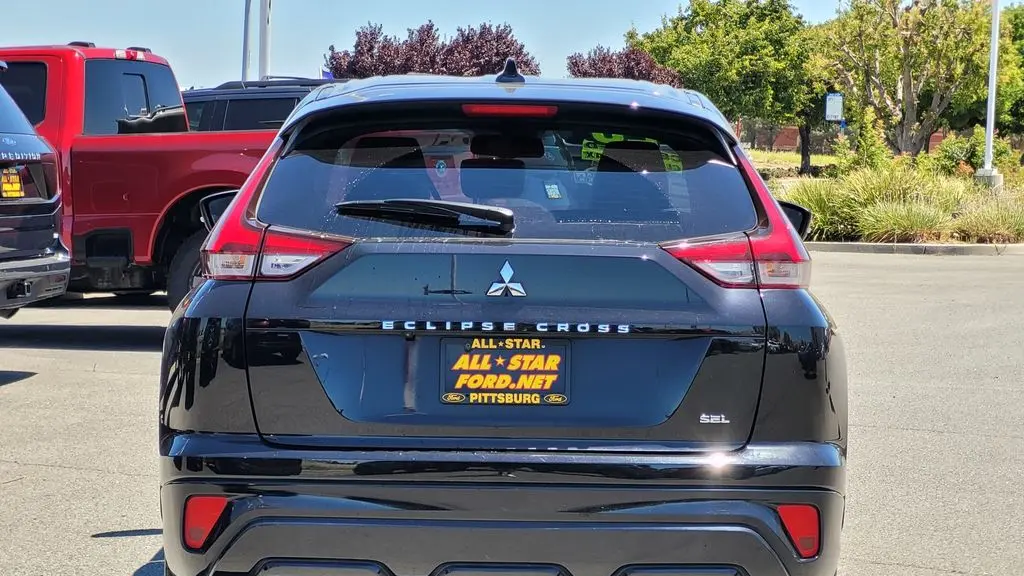 2023 Mitsubishi Eclipse Cross SE