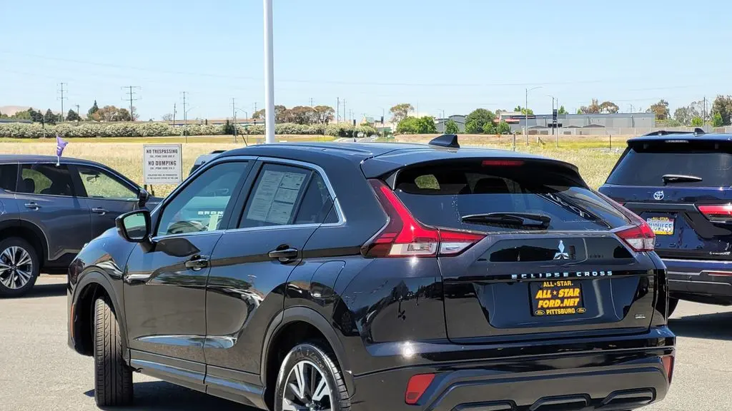 2023 Mitsubishi Eclipse Cross SE