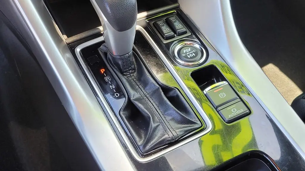 2023 Mitsubishi Eclipse Cross SE