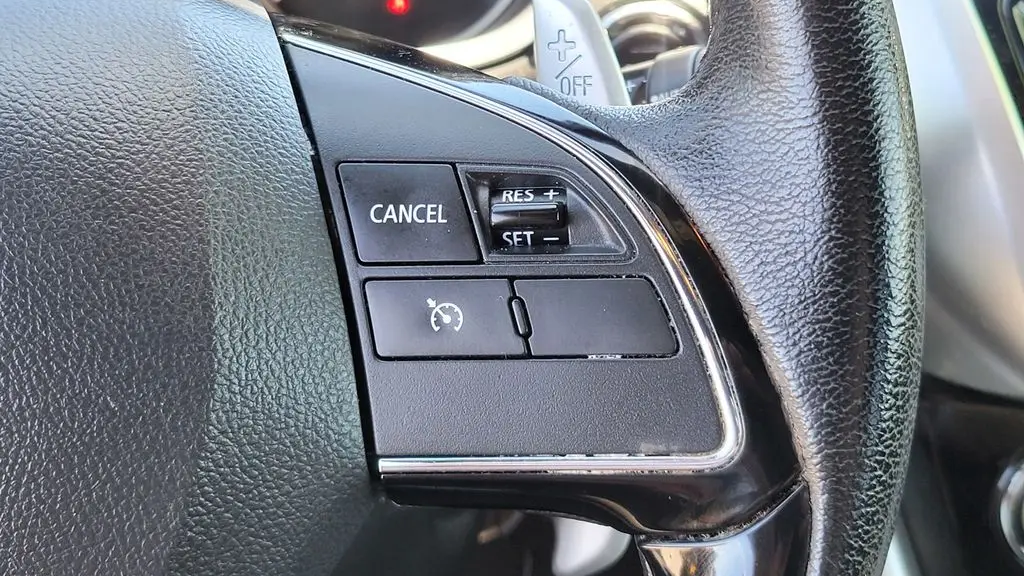 2023 Mitsubishi Eclipse Cross SE