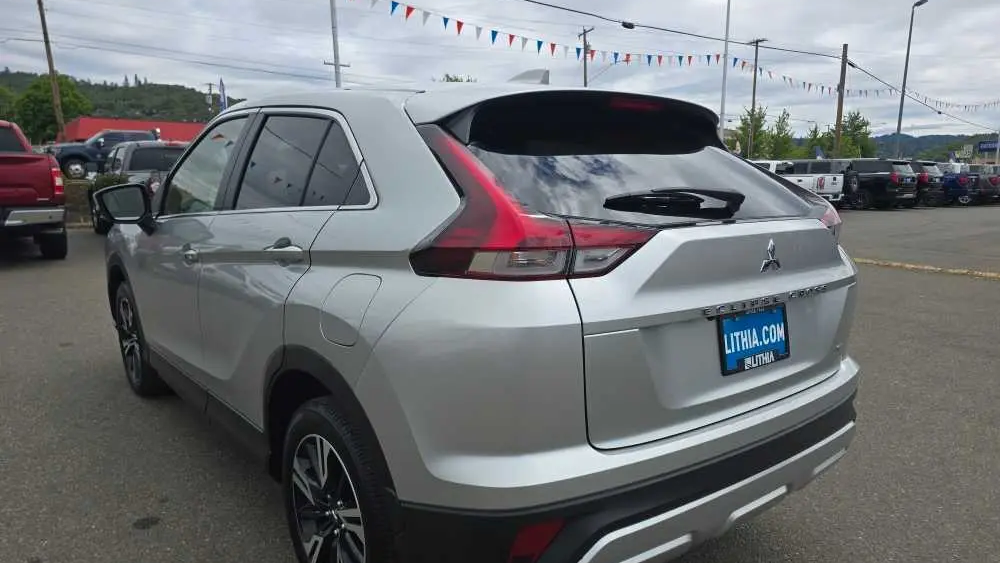 2025 Mitsubishi Eclipse Cross SE