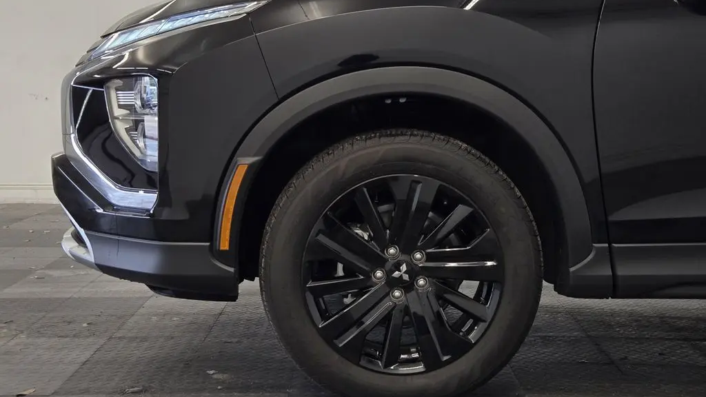 2026 Mitsubishi Eclipse Cross SE