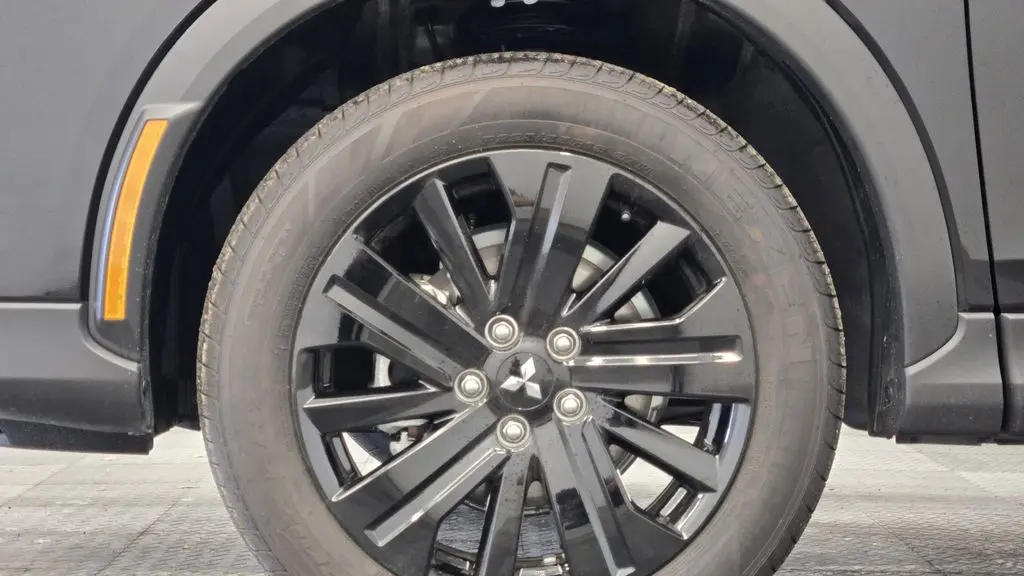 2026 Mitsubishi Eclipse Cross SE