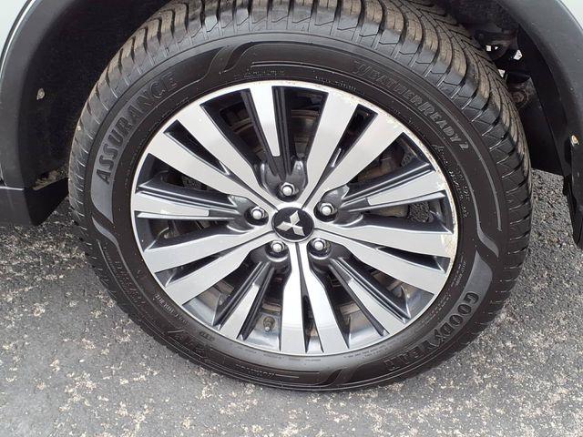 2020 Mitsubishi Outlander - $16,883