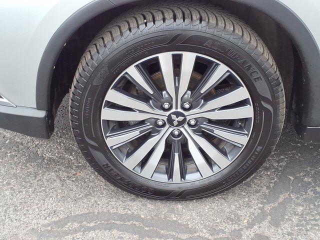 2020 Mitsubishi Outlander - $16,883