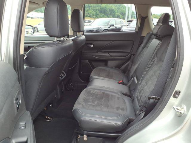 2020 Mitsubishi Outlander - $16,883