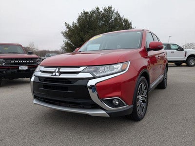 Photo of a 2016 Mitsubishi Outlander AWD SE 4DR SUV for sale