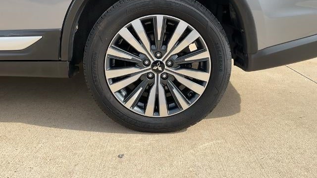 2020 Mitsubishi Outlander SE