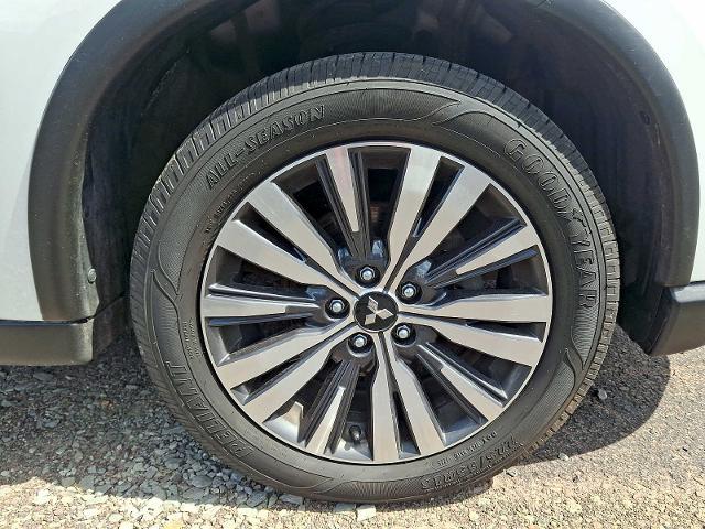 2020 Mitsubishi Outlander - $13,588