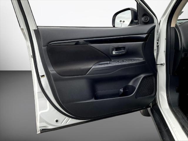 2020 Mitsubishi Outlander - $12,499