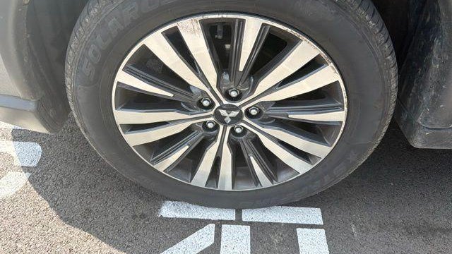 2020 Mitsubishi Outlander SE