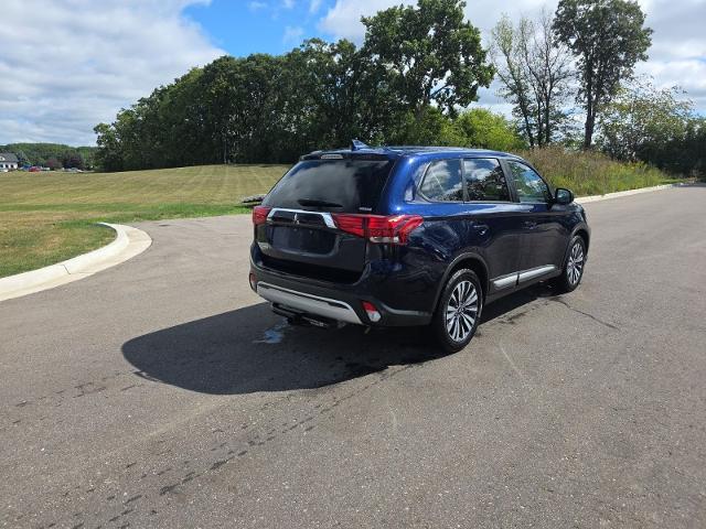 2020 Mitsubishi Outlander - $15,400