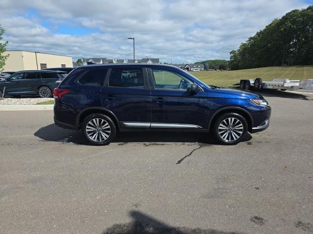 2020 Mitsubishi Outlander - $15,400