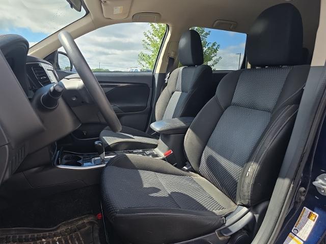 2020 Mitsubishi Outlander - $15,400
