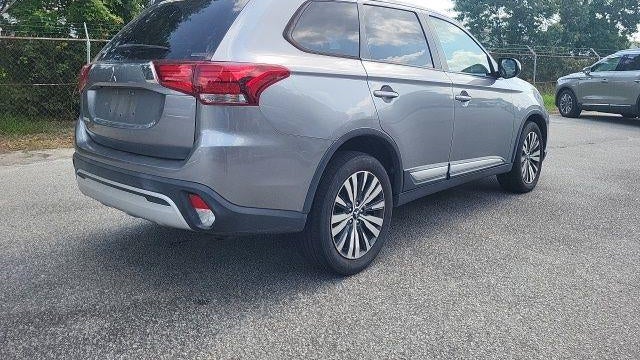 2020 Mitsubishi Outlander SE