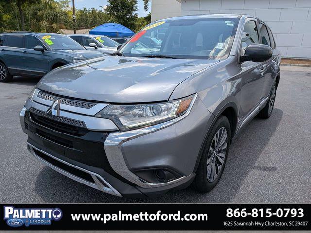 2020 Mitsubishi Outlander - $15,427