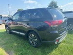 2019 Outlander Thumbnail 3